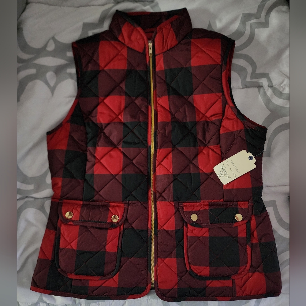 St John's Bay Puffer Vest Red Check Plaid Size Medium